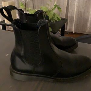 Dr Marten’s Flora Boots
